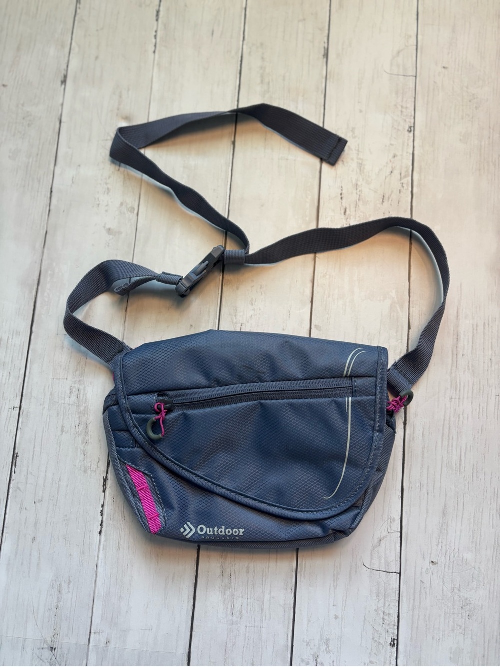 Outdoor Small Fanny Pack Crossbody Bag in Navy with Pink Accents